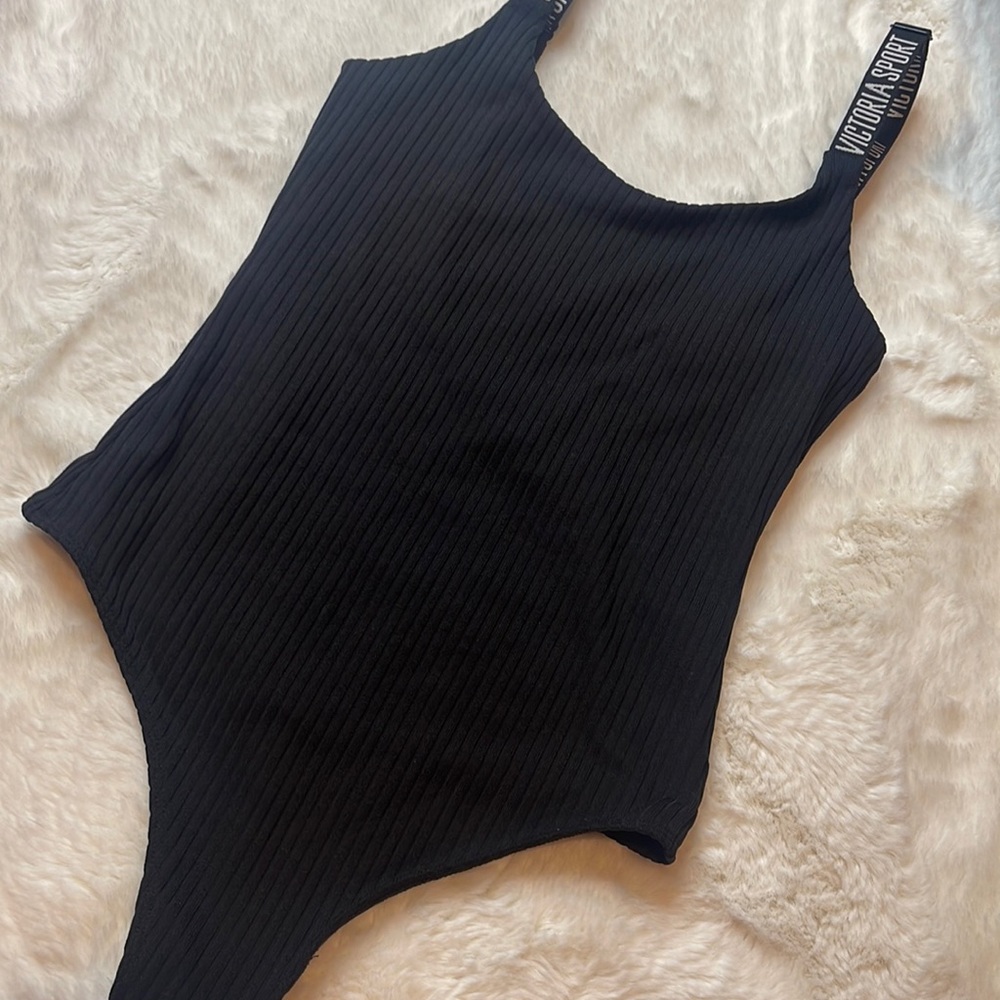 Victoria Secret Sport Body suit - SIZE: XS